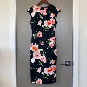 VINCE CAMUTO - Floral dress 👗